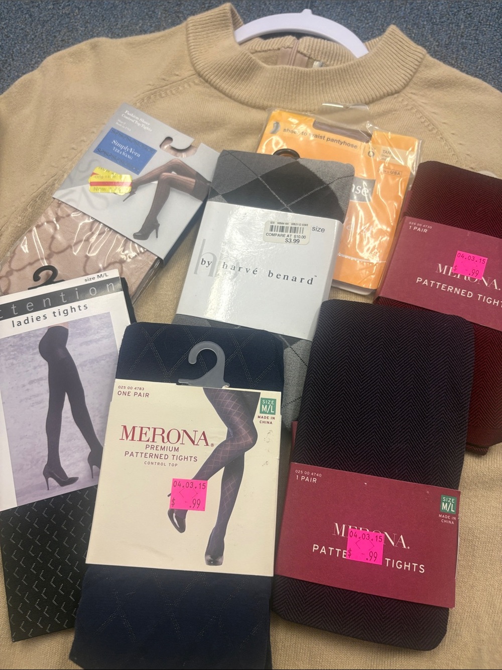 Merona Assorted Women's Patterned Tights Pack - Black, Navy, Maroon, Beige